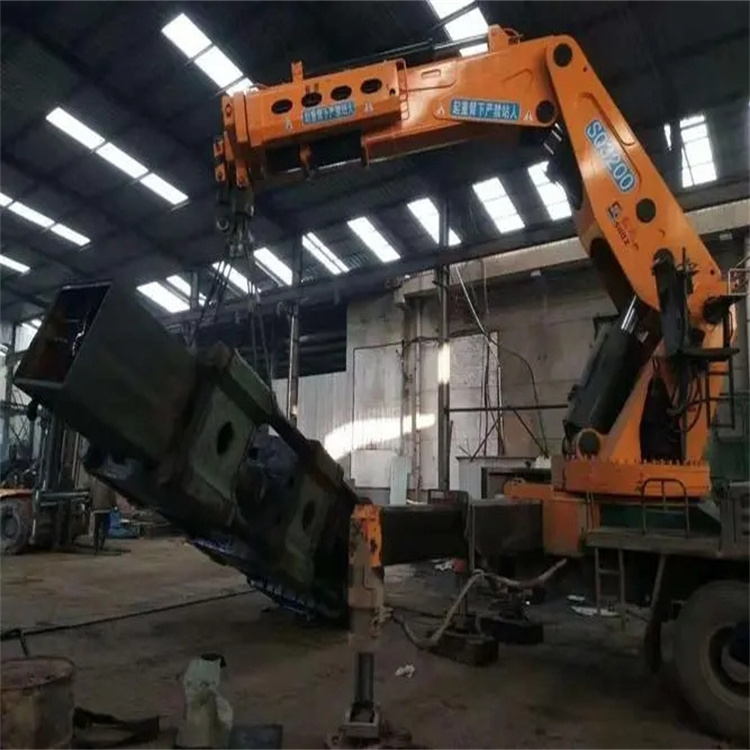 太湖县130吨折臂吊车出租吊机租赁附近电话