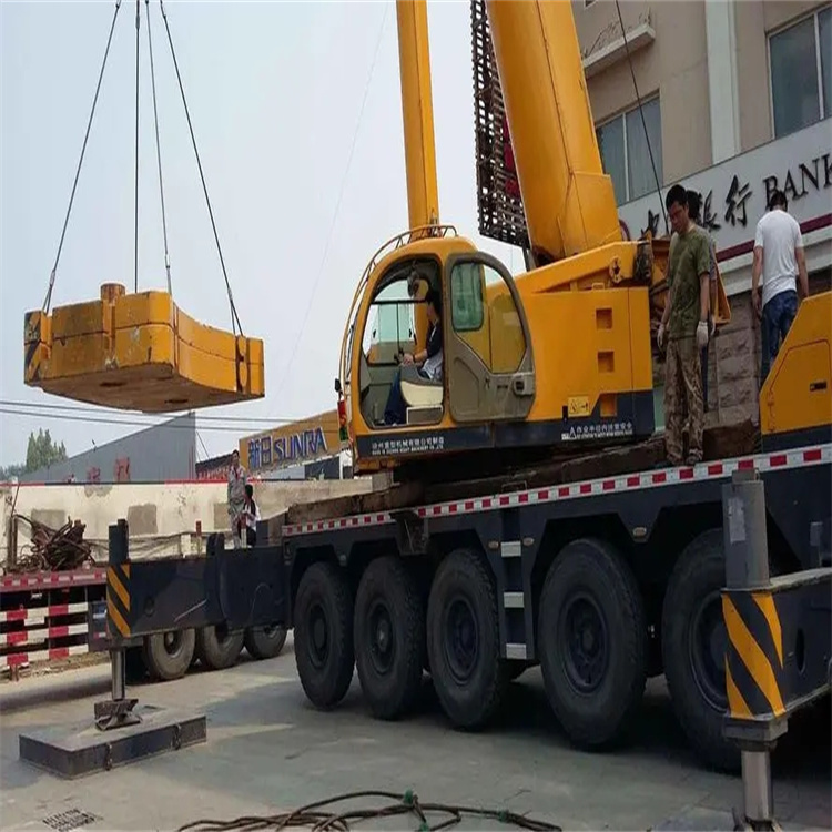 太湖县当地吊车出租|机器吊装|75吨|工厂搬迁服务